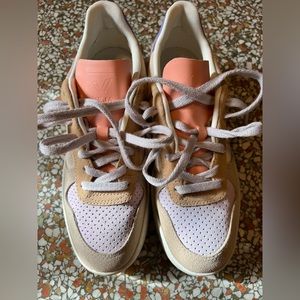 Spring Veja sneakers, lavender and light pink, vegan suede